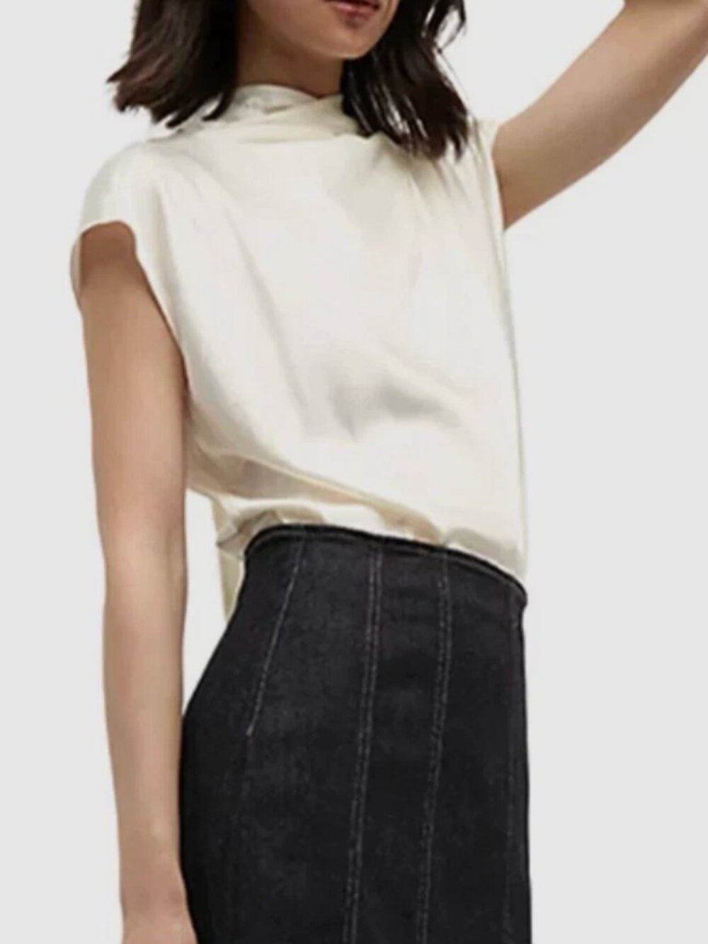 Veronica Beard Leilany Top – Ivory Silk Blend Tie-Back Blouse – Sizes 10 and 12 - Picture 4 of 8